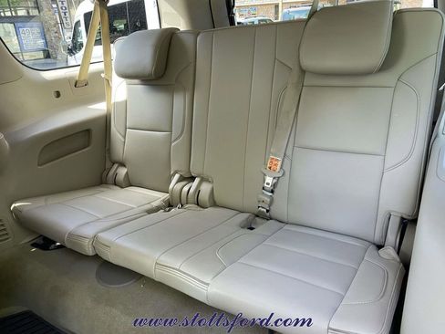 Used 2017 GMC Yukon XL Denali w/ Open Road Package AWD/4WD image 13