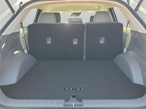 New 2026 Hyundai Ioniq 5 SEL image 7