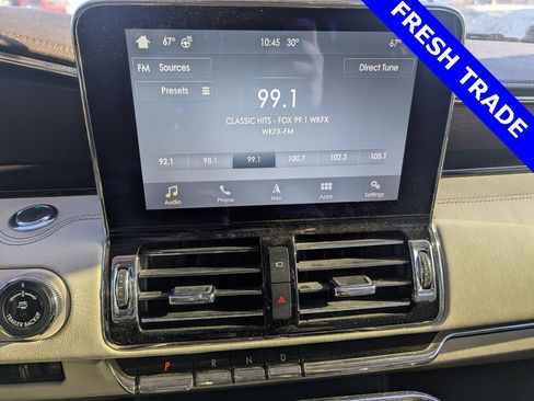 Used 2018 Lincoln Navigator L Reserve w/ Technology Package image 13