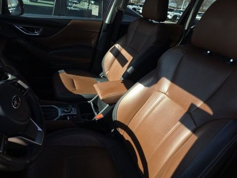 Used 2022 Subaru Forester Touring image 5