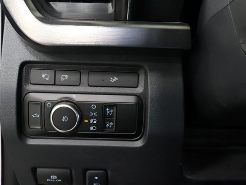 Used 2024 Ford F250 Lariat image 18