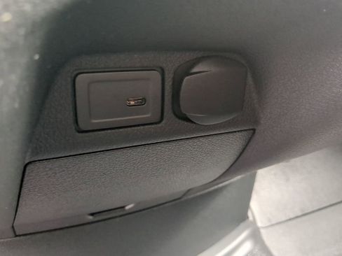 Used 2025 Mercedes-Benz Sprinter 2500 image 9