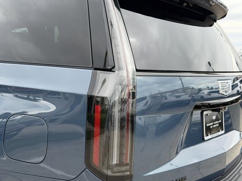 New 2026 Cadillac Escalade Platinum Sport w/ LPO, ONYX Package image 9