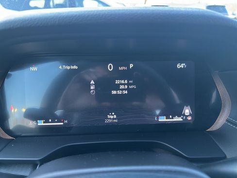 New 2025 Jeep Grand Cherokee Altitude image 11