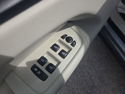 Used 2020 Volvo XC60 T5 Inscription image 15