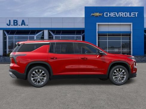 New 2026 Chevrolet Traverse LT w/ Sun and Wheel Package FWD image 5