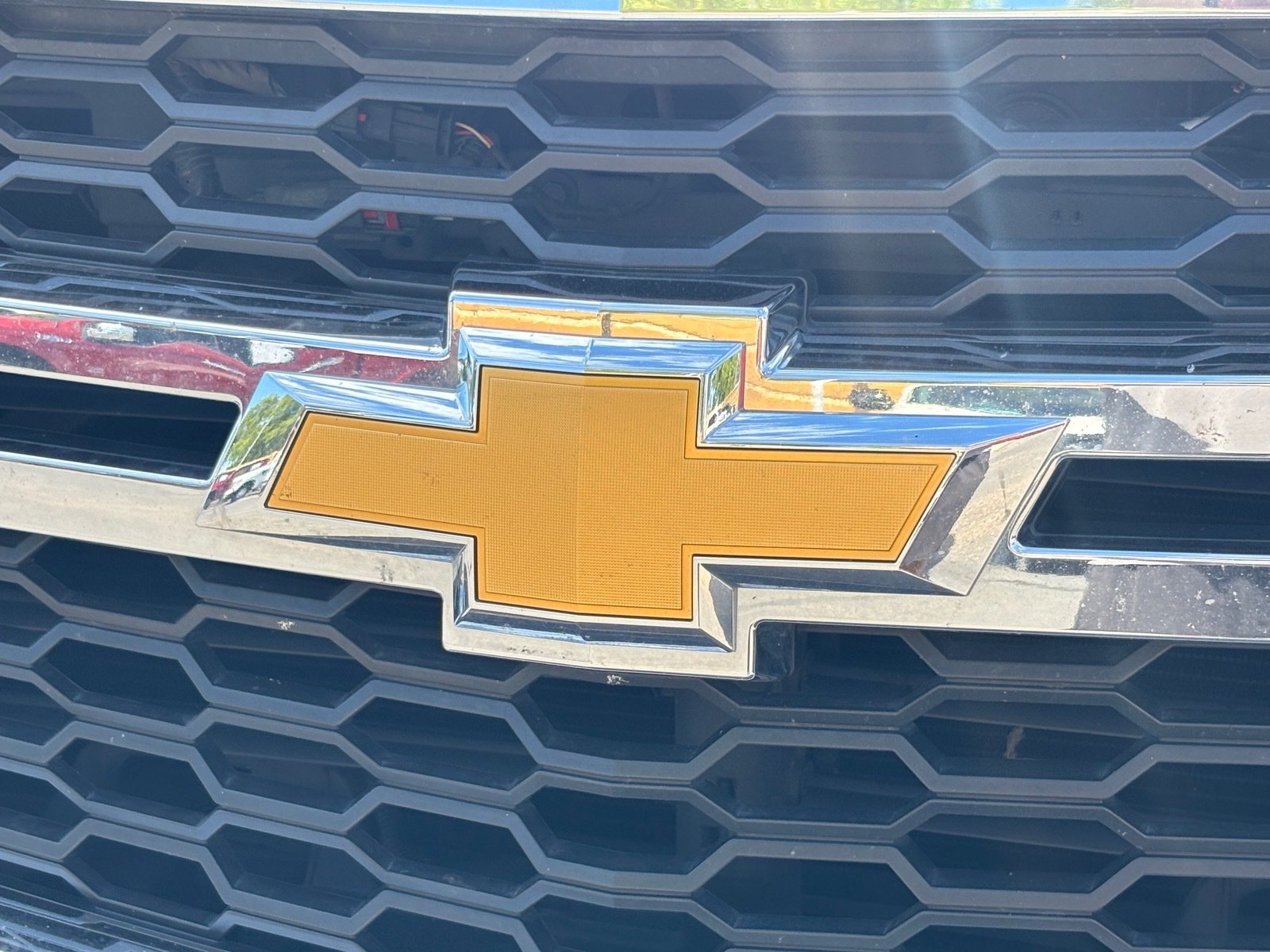 Used 2019 Chevrolet Suburban LT w/ Luxury Package RWD image 8
