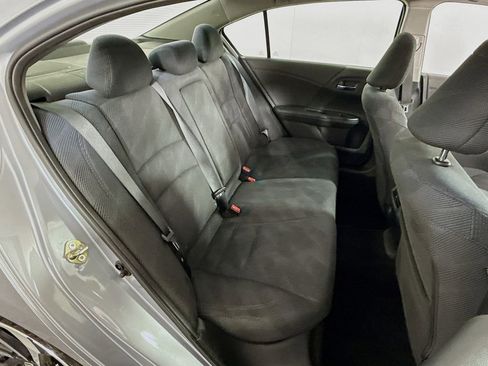 Used 2017 Honda Accord EX image 28