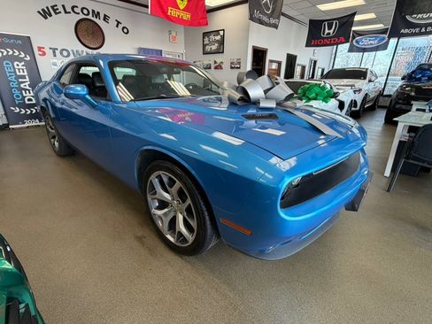 Used 2015 Dodge Challenger SXT Plus w/ Sound Group II image 13