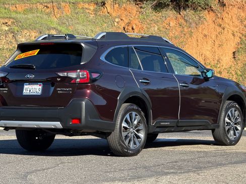 Used 2023 Subaru Outback Touring XT image 3