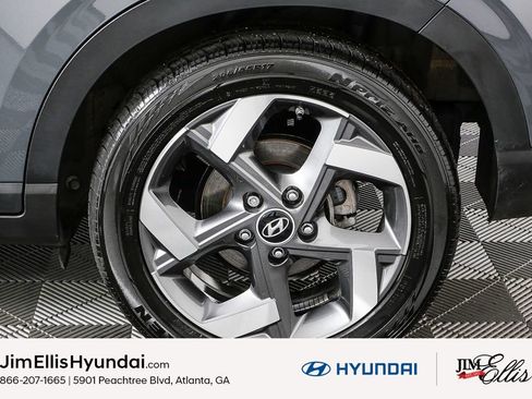 Certified 2025 Hyundai Venue SEL image 36