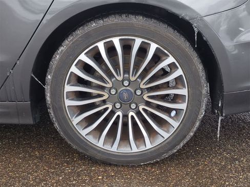 Used 2017 Ford Fusion Titanium image 13