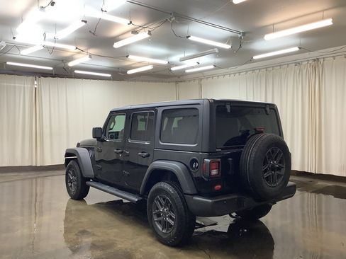 New 2026 Jeep Wrangler Unlimited Sport AWD/4WD image 10