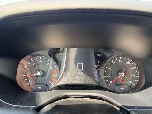 Used 2026 Jeep Compass Trailhawk AWD/4WD image 16