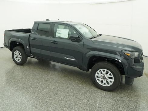 New 2025 Toyota Tacoma SR5 image 12