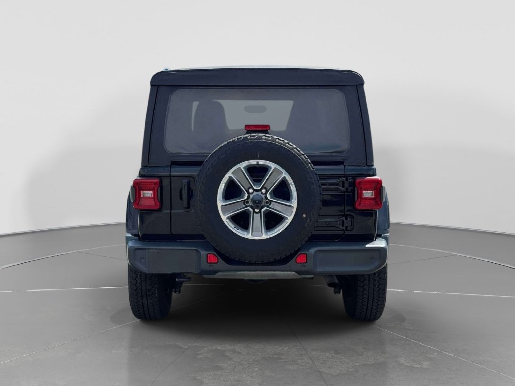 Used 2021 Jeep Wrangler Unlimited Sahara AWD/4WD image 6