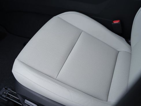 New 2026 Toyota Prius XLE image 28