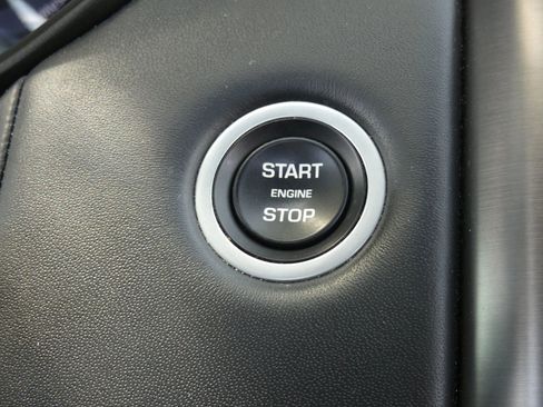 Used 2020 Land Rover Discovery HSE Luxury image 71