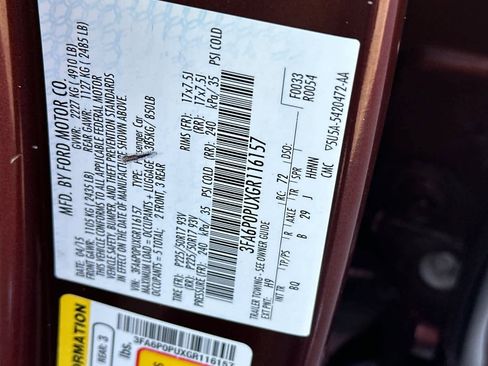 Used 2016 Ford Fusion Energi SE image 32