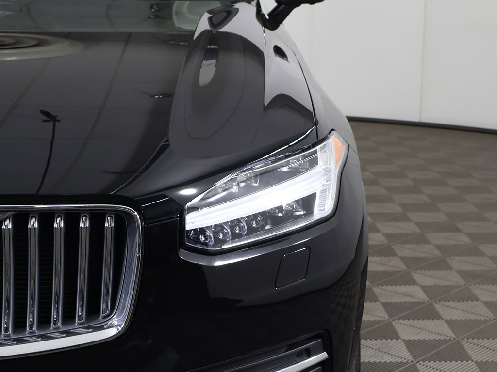Used 2025 Volvo XC90 T8 Plus w/ Protection Package Premier AWD/4WD image 17