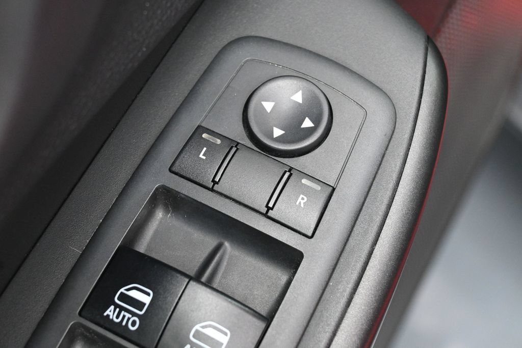 Used 2019 Jeep Cherokee Trailhawk w/ Comfort/Convenience Group AWD/4WD image 12