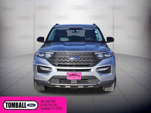 Certified 2022 Ford Explorer XLT w/ Equipment Group 202A image 2