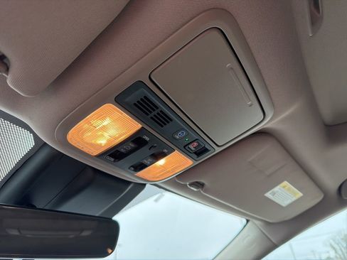 Used 2020 Honda Odyssey Touring image 20