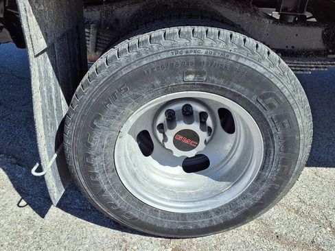 New 2025 GMC Savana 3500 Work Van w/ Power Convenience Package image 22