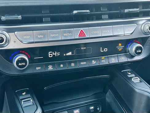 Used 2025 Kia Telluride S image 16