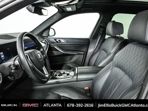 Used 2025 BMW X5 xDrive50e image 6
