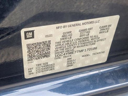 Used 2021 Chevrolet Silverado 2500 Custom w/ Custom Value Package image 25