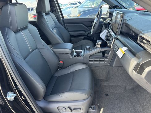 New 2026 Toyota 4Runner Limited AWD/4WD image 8
