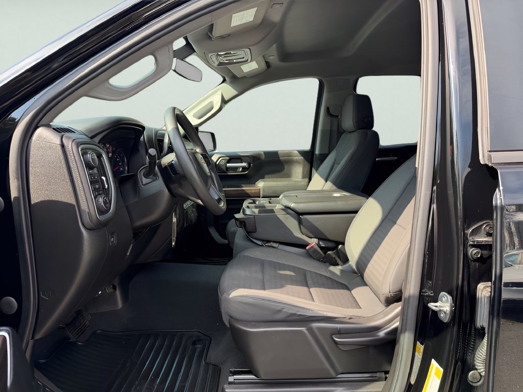 Used 2020 Chevrolet Silverado 1500 LT AWD/4WD image 14
