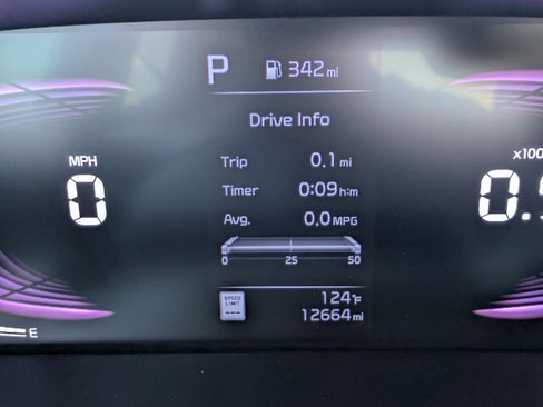 Certified 2025 Kia Soul LX FWD image 29