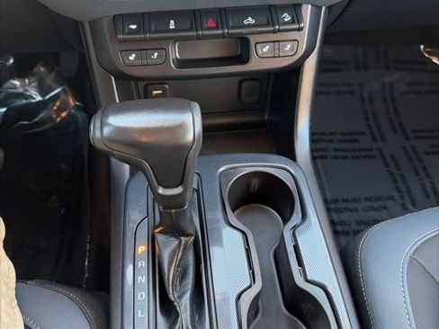 Used 2018 Chevrolet Colorado Z71 image 12