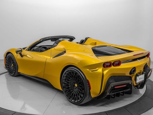 Used 2022 Ferrari SF90 Spider AWD/4WD image 13