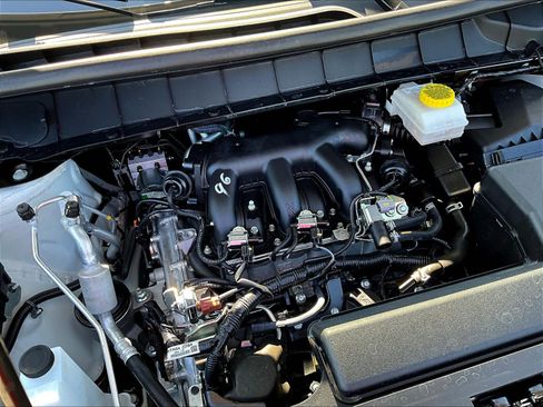 Certified 2026 Nissan Pathfinder SV AWD/4WD image 31