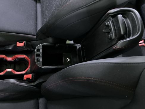 Used 2016 Jeep Renegade Trailhawk AWD/4WD image 25