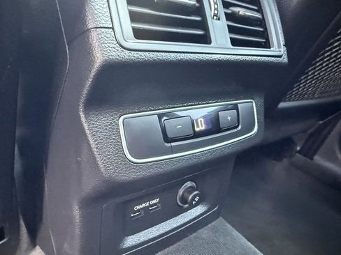 Used 2022 Audi Q5 2.0T Premium Plus w/ Premium Plus Package image 21