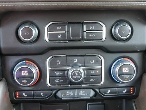 Used 2023 Chevrolet Tahoe Z71 w/ Max Trailering Package AWD/4WD image 28