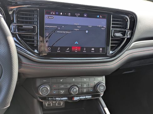 Certified 2025 Dodge Durango GT w/ Trailer Tow Group IV image 17