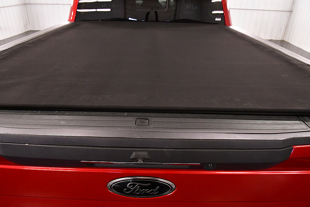Used 2022 Ford F250 Lariat w/ Black Appearance Package AWD/4WD image 13