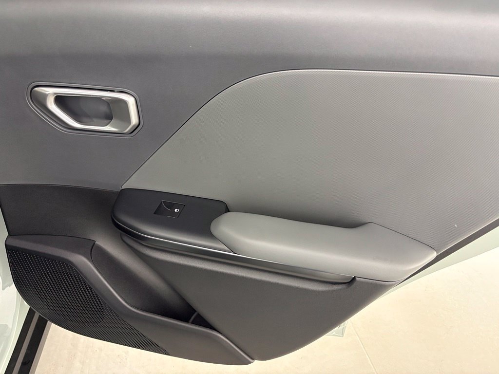 New 2026 Kia K4 FWD image 40