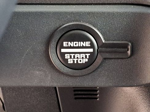 Used 2025 Ford Bronco Raptor AWD/4WD image 24