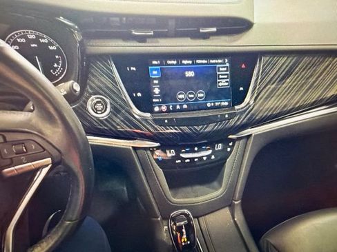 Used 2024 Cadillac XT6 Premium Luxury AWD/4WD image 9