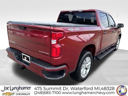Used 2020 Chevrolet Silverado 1500 Custom w/ Custom Value Package AWD/4WD image 3