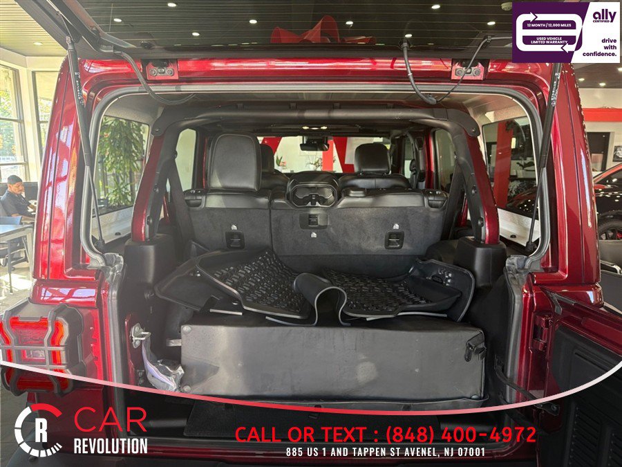 Used 2022 Jeep Wrangler Unlimited Rubicon w/ Trailer Tow Package AWD/4WD image 10