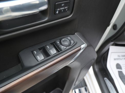 Used 2021 GMC Sierra 1500 SLT image 34