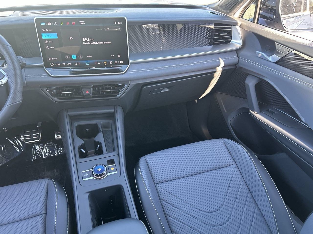 New 2026 Volkswagen Tiguan SE R-Line FWD image 12