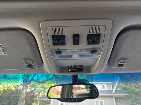 Used 2007 Chevrolet Tahoe LTZ w/ LTZ Preferred Equipment Group AWD/4WD image 26